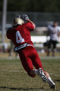 爱游戏官方网站入口登录-中超防守球员对抗强度分布趋势，中超防守反击球队